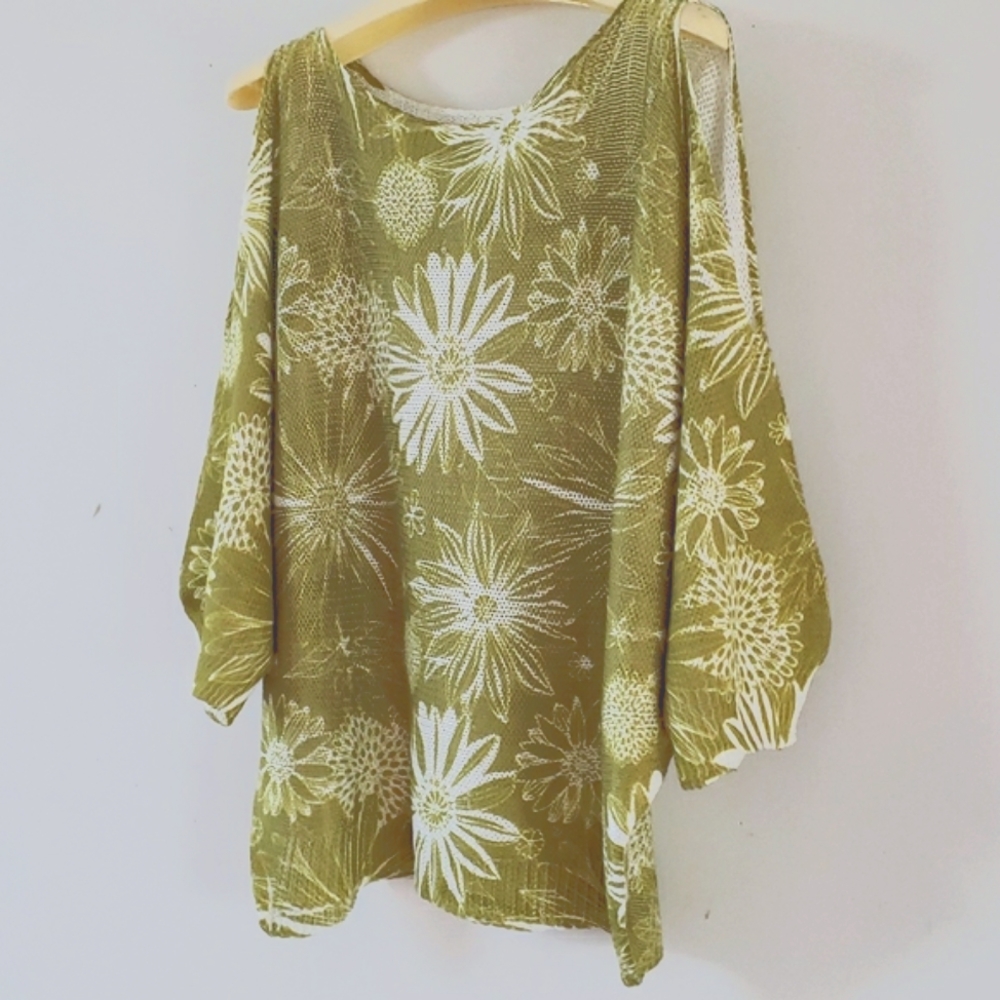 Luisa Ricci Made in Italy Light Knit Cold Shoulder Sweater, Sz M